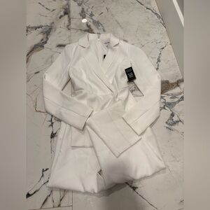 Express Classic White One pc